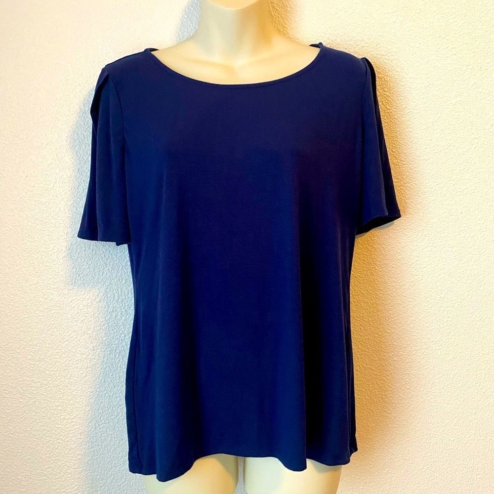 NWOT WHBM split sleeve tee.